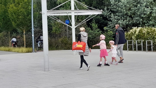 Koniec wakacji nie oznacza końca wypoczynku nad morzem, zwłaszcza dla tych turystów, którzy cenią spokój i ciszę. Sezon urlopowy w Świnoujściu dalej trwa, ale z nieco inną klientelą.