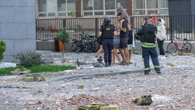 Przedstawiciele unijnych instytucji potępili atak Rosji na Kijów. To był największy do tej pory ostrzał powietrzny Ukrainy. Rosjanie wystrzelili ponad 800 dronów i kilkanaście rakiet.