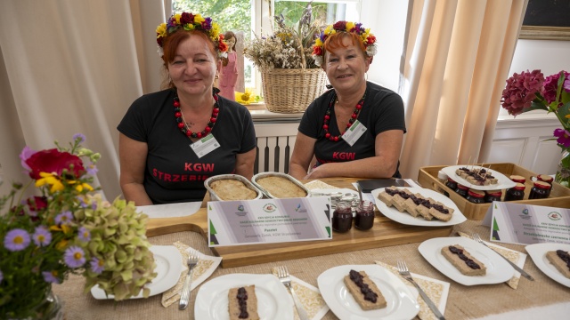 Regionalne potrawy, koncerty i konkursy. W Przelewicach zakończyły się dwudniowe Dożynki Wojewódzkie.