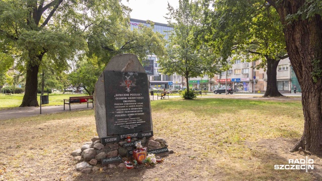 Pomnik upamiętniający ofiary niemieckiego obozu eksterminacyjnego w Potulicach, znajdujący się na placu Zwycięstwa w Szczecinie, zostanie przeniesiony.