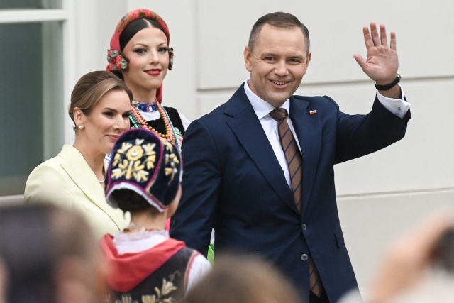 Polska chce być w Unii Europejskiej, ale potrzebne są uczciwe zasady konkurencji i partnerskie relacje - mówił w trakcie dożynek w Pałacu Prezydenckim Karol Nawrocki.