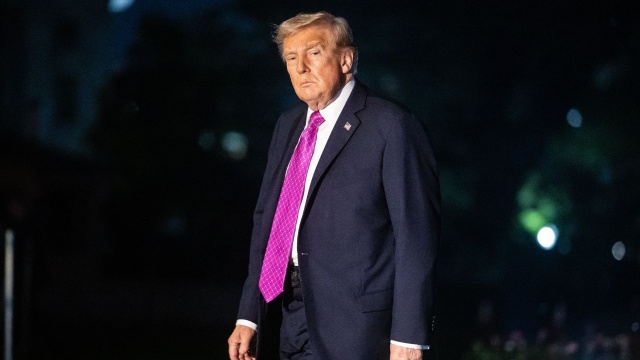 Prezydent Stanów Zjednoczonych Donald Trump zagroził wprowadzeniem stanu wyjątkowego w Waszyngtonie i poddaniem miasta pod władzę federalną.