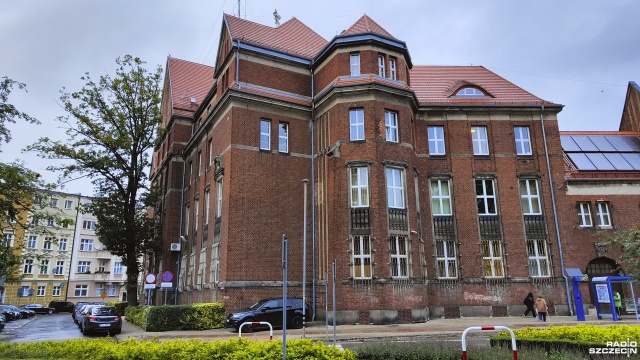 Komenda kołobrzeskiej policji zmieni lokalizację. W mieście ma powstać nowa komenda położona przy ulicy Koszalińskiej. Najpierw policja musi pozyskać jednak działkę od samorządu.