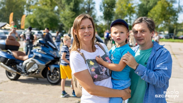 Na szczecińskim Dziewokliczu trwa rodzinno-charytatywny festyn, podczas którego zbierane są środki na leczenie syna naszego kolegi redakcyjnego, czyli Adasia Orlika.