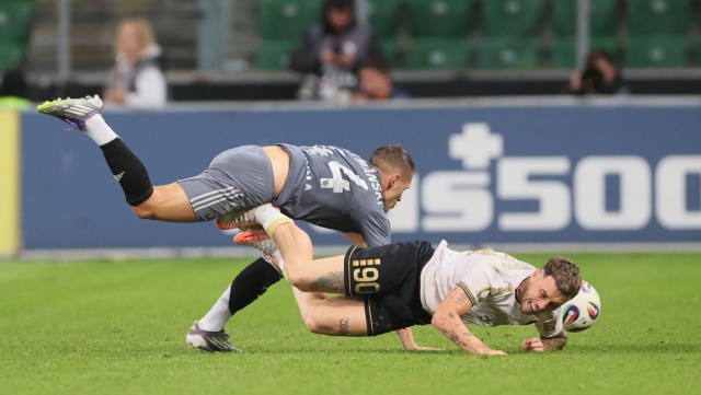 Szczecinianie przegrali na wyjeździe z Legią Warszawa 0:1 w 10. kolejce ekstraklasy.