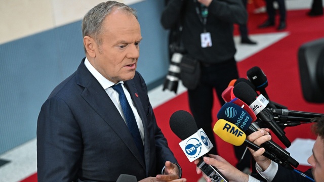 Mamy kolejny incydent w pobliżu portu w Szczecinie - powiedział w czwartek w Kopenhadze premier Donald Tusk. Według szefa polskiego rządu chodzi o rosyjskie jednostki. Mamy nowe incydenty w naszym regionie i na Morzu Bałtyckim co tydzień, prawie każdego dnia - dodał.