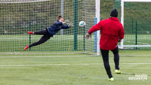 Przerwać serię porażek i wrócić na ścieżkę zwycięstw to cel piłkarek nożnych Pogoni na sobotni mecz z Pogonią Tczew w ekstralidze kobiet.