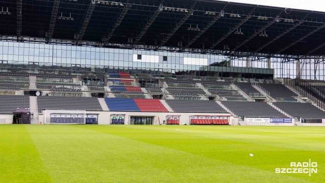 Piłkarze Pogoni zmierzą się z Wisłą Kraków w sparingowym meczu. Dla szczecinian będzie to okazja do rewanżu za porażkę w ubiegłorocznym finale Pucharu Polski, kiedy to Portowcy przegrali z Białą Gwiazdą po dogrywce 1:2.