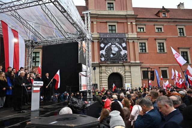 Manifestacja w Warszawie. Nie dla paktu migracyjnego i Mercosur