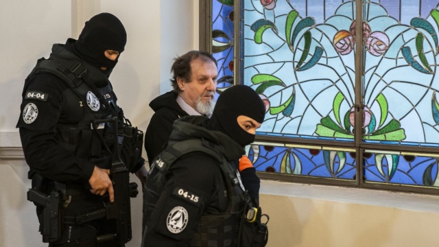 Sąd w Bańskiej Bystrzycy skazał we wtorek Juraja Cintulę, który w maju 2024 roku strzelał do premiera Słowacji Roberta Ficy, na 21 lat więzienia. Sąd uznał, że był to czyn terrorystyczny. Wyrok nie jest prawomocny.