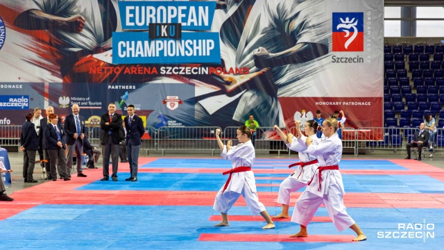Reprezentanci Polski udanie rozpoczęli zmagania w Mistrzostwach Europy w karate IKU w Szczecinie. Już w pierwszym dniu zawodów w hali Netto Arena Biało-Czerwoni karatecy zdobyli medale.