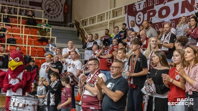 Koszykarze PGE Spójni walczyć będą w niedzielę o czwarte zwycięstwo w 1 lidze.