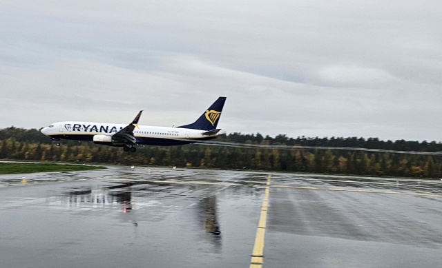 Rano odleciał ostatni w tym roku samolot z Goleniowa do Krakowa. Chodzi o bezpośrednie połączenia linią Ryanair do stolicy Małopolski, które odbywały się trzy razy w tygodniu.