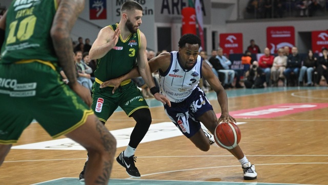 King Wilki Morskie Szczecin pokonał Zastal Zielona Góra 80:66 (22:19, 21:16, 22:16, 15:15) w rozegranym w sobotę meczu 6. kolejki Orlen Basket Ligi koszykarzy.