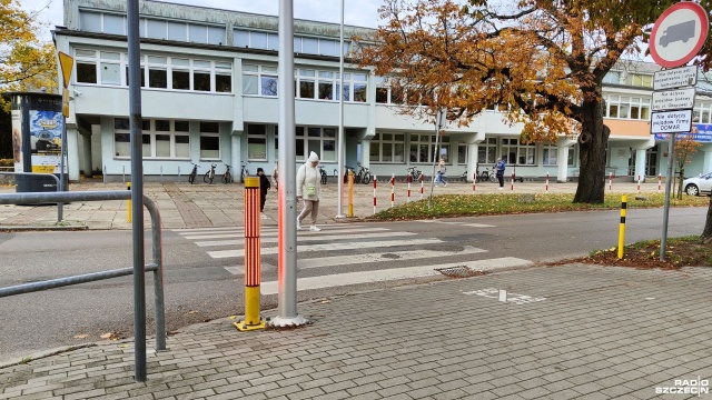 SafePass to specjalne światła ostrzegające kierowców przed pieszym, który zbliża się do krawędzi jezdni. Dwa pierwsze funkcjonują na ulicach Kołobrzegu od blisko roku.