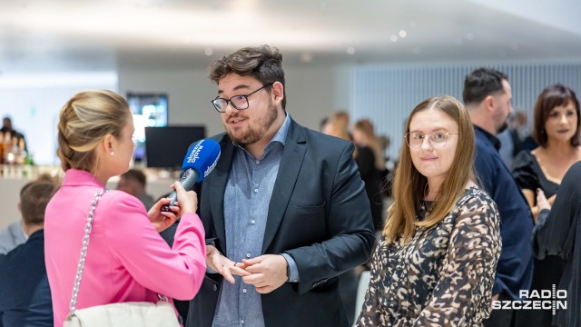 Wizja pracy z mikrofonem za 10 lat oczami radiowców [WIDEO]