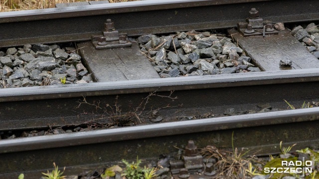 Od sobotniego południa - aż do 16 listopada - zamknięty zostanie Dworzec Centralny w Warszawie. Podróżni muszą więc liczyć się ze sporymi utrudnieniami.
