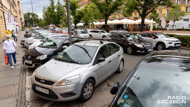 Aleja Fontann w Szczecinie, czyli reprezentacyjne miejsce na szczecińskim turystycznym Złotym Szlaku od kilku lat jest w opłakanym stanie i czeka na remont. Miasto szuka projektanta, który znajdzie pomysł na to miejsce.