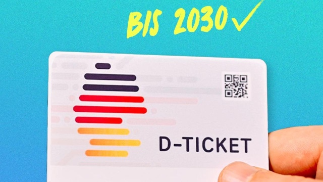 Niemiecki Deutschlandticket zostaje na kolejnych pięć lat. Popularny także wśród Polaków bilet pozwala na podróże po Niemczech prawie całą komunikacją publiczną za wyjątkiem dalekobieżnych pociągów i autobusów. Bundestag zdecydował o przedłużeniu dofinansowania tej idei.