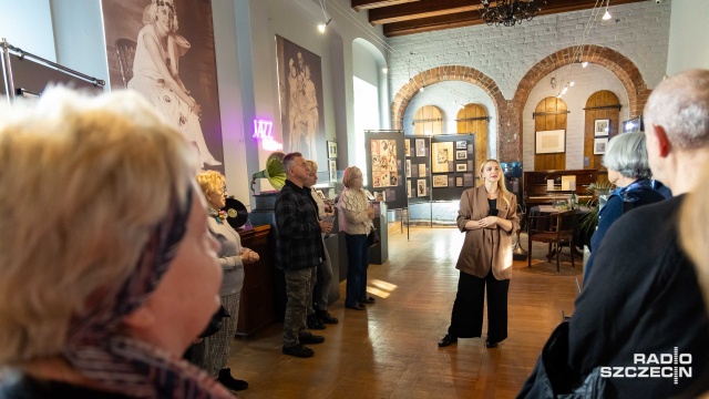 Szyk, klasa i zabawa - te trzy słowa najlepiej opisują wystawę Charleston. Szczeciński wieczór muzyczno-taneczny 1918-1933 zaprezentowano w Muzeum Historii Szczecina.