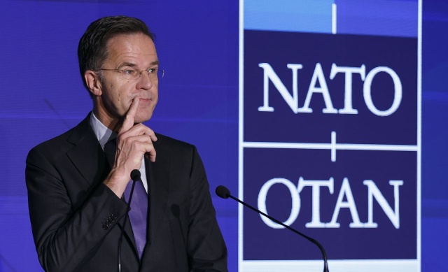 NATO musi odpowiadać na groźby Rosji pokazywaniem własnych możliwości atomowych. Sekretarz generalny Sojuszu Północnoatlantyckiego Mark Rutte mówił o tym w wywiadzie dla niemieckiej Welt am Sonntag.