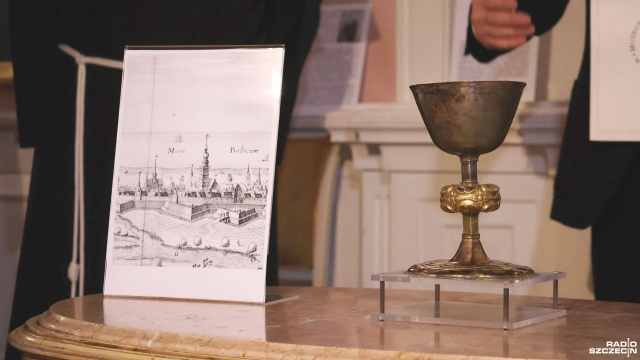 XVII-wieczny kielich trafił do Muzeum Oręża Polskiego w Kołobrzegu. To jeden z nielicznych śladów po nieistniejącym już średniowiecznym kościele.