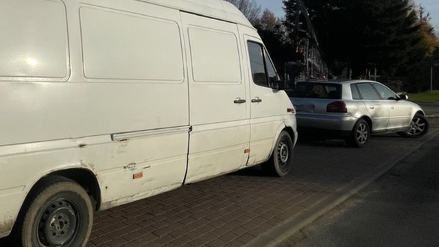 Solidarnie jechali do pracy jeden za drugim, obaj byli pod działaniem narkotyków. 34-latka i 30-latka prowadzących dwa samochody do kontroli drogowej zatrzymali policjanci z komendy w Sławnie.