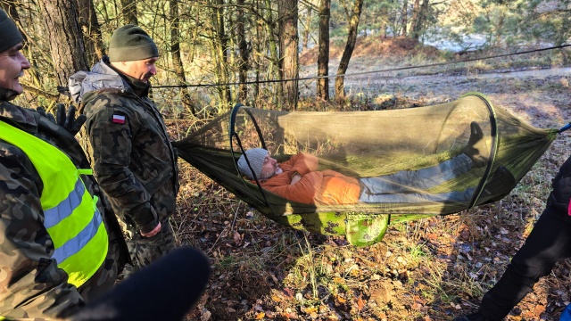 Było praktycznie i survivalowo. W Zachodniopomorskiem wystartował program szkoleń wojskowych wGotowości, a na starcie zameldowało się około 40 ochotników gotowych na wyzwania.