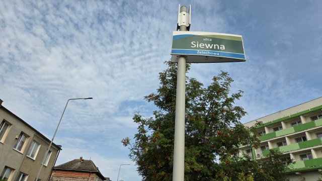 Kończą się prace przy przebudowie sieci kanalizacji deszczowej wraz z przyłączami na ul. Siewnej, na Żelechowie.