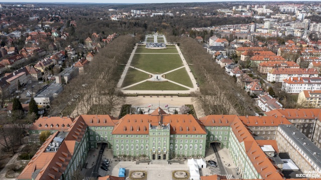 Dyskusja nad Strategią Rozwoju Szczecina do roku 2035 zdominowała sesję Rady Miasta.