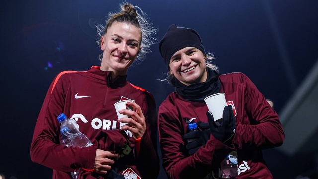 Dwie zawodniczki Pogoni Szczecin - Natalia Radkiewicz oraz Weronika Szymaszek - przygotowują się z piłkarską reprezentacją Polski kobiet do ostatnich w tym roku spotkań.
