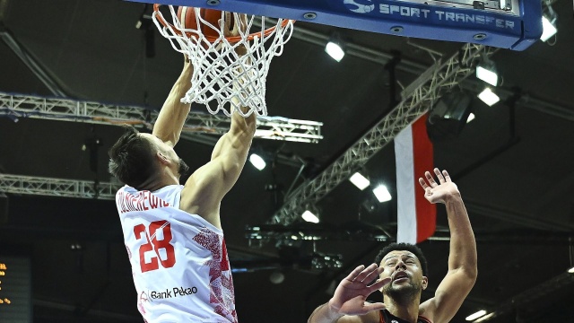 Koszykarze reprezentacji Polski pokonali Austrię 90:78 (22:18, 21:21, 26:21, 21:18) w meczu grupy F kwalifikacji mistrzostw świata.