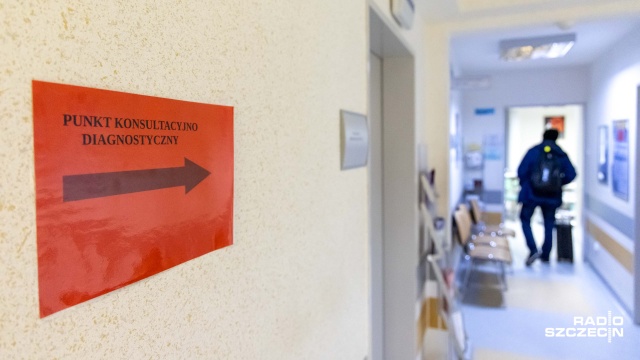 Anonimowe, bezpłatne, bez stygmatyzacji i dla wszystkich grup wiekowych. W Światowym Dniu AIDS specjaliści zachęcają do badań w kierunku HIV.