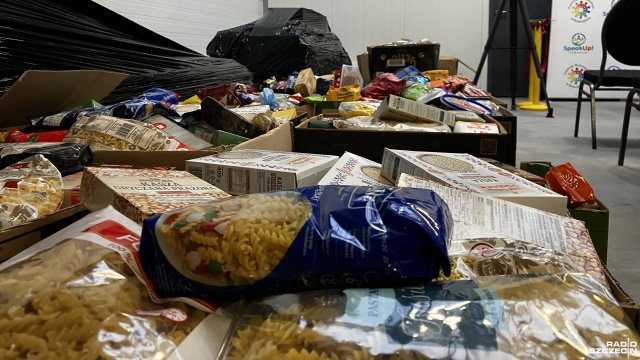 Ponad 300 metrów kwadratowych na działania dobroczynne. W Świnoujściu otwarto magazyn żywności, zrealizowany dzięki 4 mln zł wsparcia z Krajowego Planu Odbudowy i Zwiększania Odporności.