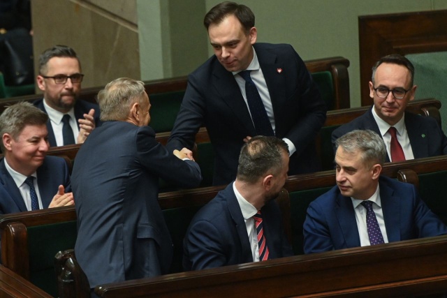 Politycy poróżnieni w kwestii finansów państwa. Sejm przegłosował w piątek budżet na 2026 rok.