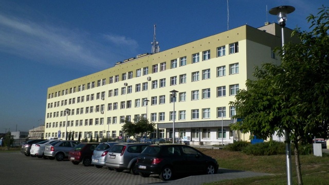 Szpital Powiatowy w Sochaczewie wstrzymuje przyjęcia planowe. Powodem są nierozliczone przez NFZ nadwykonania.