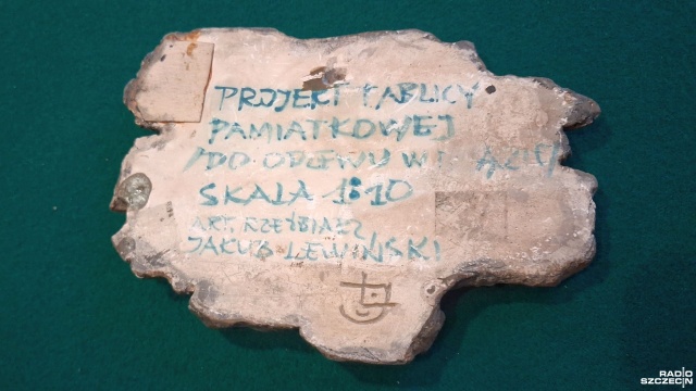 Pamiętajmy o Grudniu roku 70-tego i o jego ofiarach, bo bez nich nie byłoby wolnej Polski - mówił w poniedziałek dyrektor szczecińskiego oddziału Instytutu Pamięci Narodowej, Krzysztof Męciński.