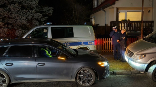 Tragedia w Jeleniej Górze. W jednej z kamienic znaleziono ciało 12-letniej dziewczynki.