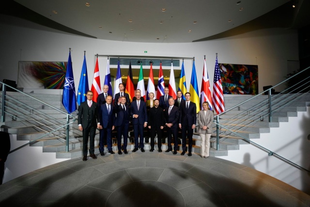 Do Berlina zjeżdżają europejscy przywódcy, by rozmawiać z prezydentem Ukrainy i wysłannikami Donalda Trumpa o planie pokojowym dla Ukrainy.