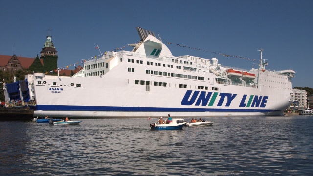 Pilna informacja z Morza Bałtyckiego - jak dowiedziało się Radio Szczecin na wysokości niemieckiej wyspy Rugia z promu pasażerskiego Skania płynącego na trasie Ystad - Świnoujście wypadł człowiek.