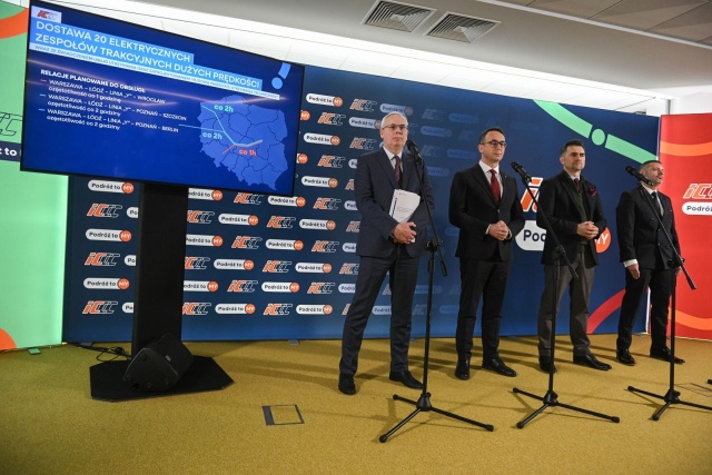 PKP Intercity ogłosiło postępowanie na zakup 20 elektrycznych zespołów trakcyjnych mogących poruszać się z prędkością 320 kilometrów na godzinę.