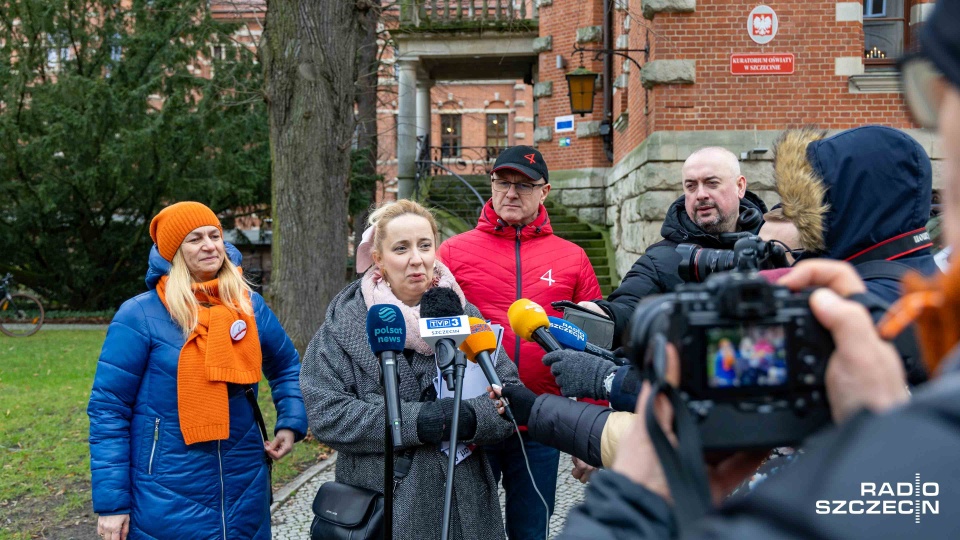 Protest rodziców sprzeciwiających się wprowadzeniu Edukacji Zdrowotnej do szkół [ZDJĘCIA]