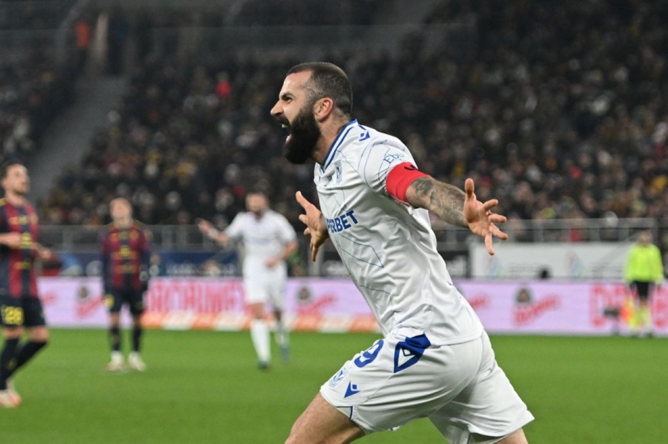 Bramki strzelił Mikael Ishak. Fot. PAP/Marcin Bielecki