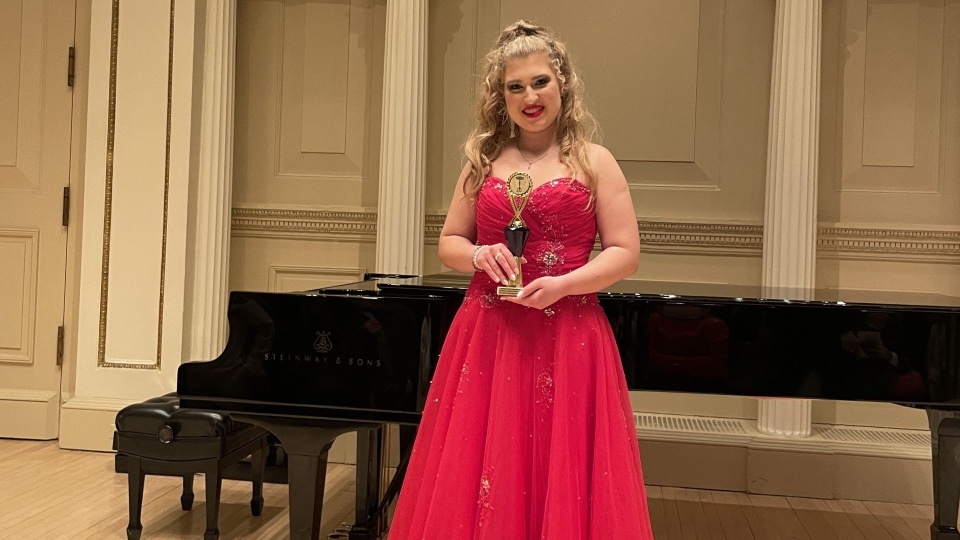 Weronika Włodarczyk – mezzosopranistka w Carnegie Hall z laurem Międzynarodowego Konkursu „Golden Classical Music Awards” w Nowym Jorku. Fot. Materiały prasowe organizatora