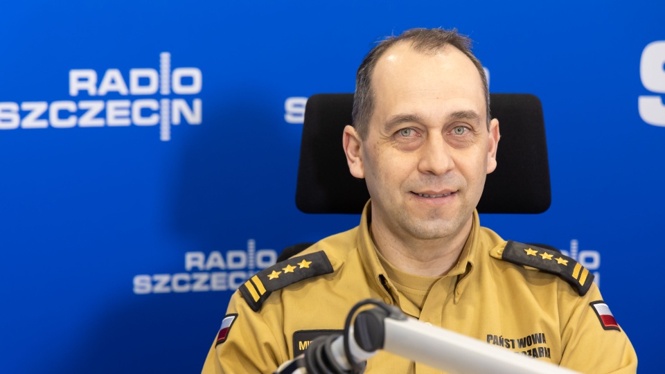 Starszy brygadier Mirosław Pender, komendant wojewódzki Państwowej Straży Pożarnej. Fot. Robert Stachnik [Radio Szczecin]