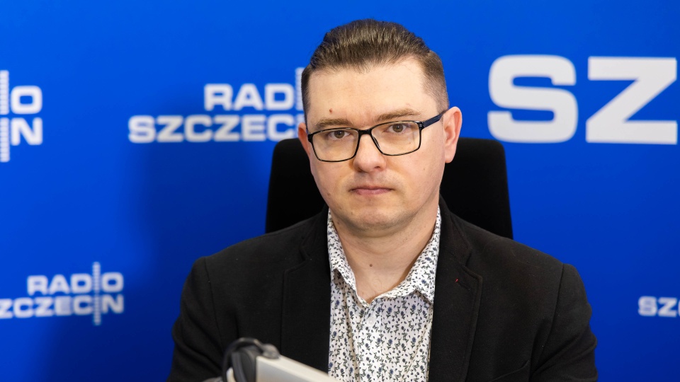 Dr Piotr Goniszewski, teolog, zastępca dyrektora Instytutu Nauk Teologicznych Uniwersytetu Szczecińskiego. Fot. Robert Stachnik [Radio Szczecin]