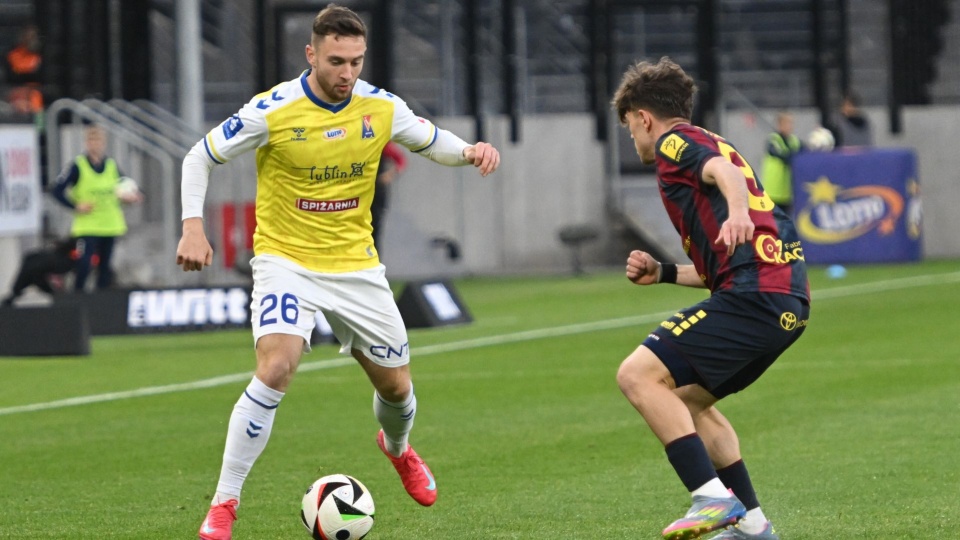 Leonardo Koutris (P) i Michał Król (L) z Motoru Lublin. Fot. PAP/Marcin Bielecki