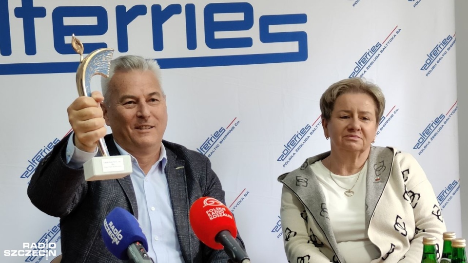 Prezes PŻB Piotr Redmerski zapewnia, że pomimo połączenia sił z innymi armatorami marka Polferries nie znika, a pracownicy mogą spać spokojnie. Fot. Przemysław Polanin [Radio Szczecin]