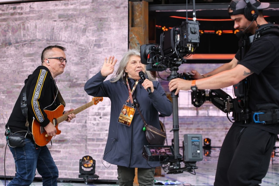 Krystyna Prońko podczas próby w przededniu rozpoczęcia 62. Krajowego Festiwalu Polskiej Piosenki w Opolu. Fot. PAP/Krzysztof Świderski