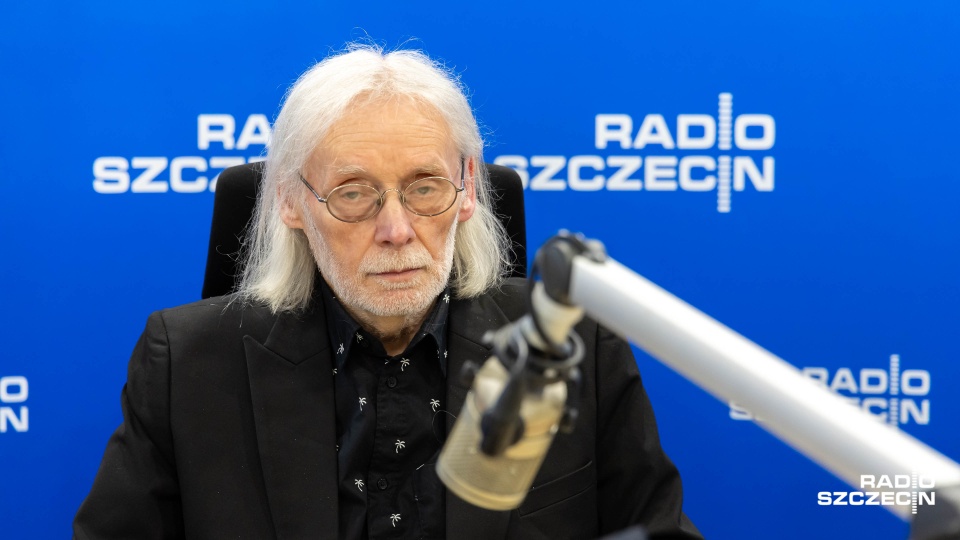 Prof. dr hab. Lex Drewinski - artysta plastyk, grafik, plakacista i nauczyciel akademicki. Fot. Robert Stachnik [Radio Szczecin]